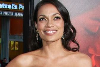 Rosario Dawson strips COMPLETELY naked and refuses to let。